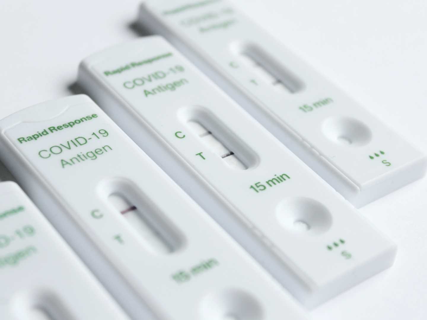 Colorimetric and lateral flow POCT